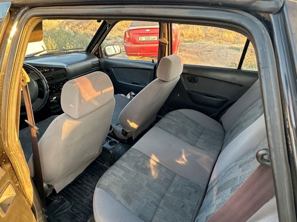 Chevrolet Nexia: 2011 г., 1.5 л, Механика, Бензин, Седан: фото 4