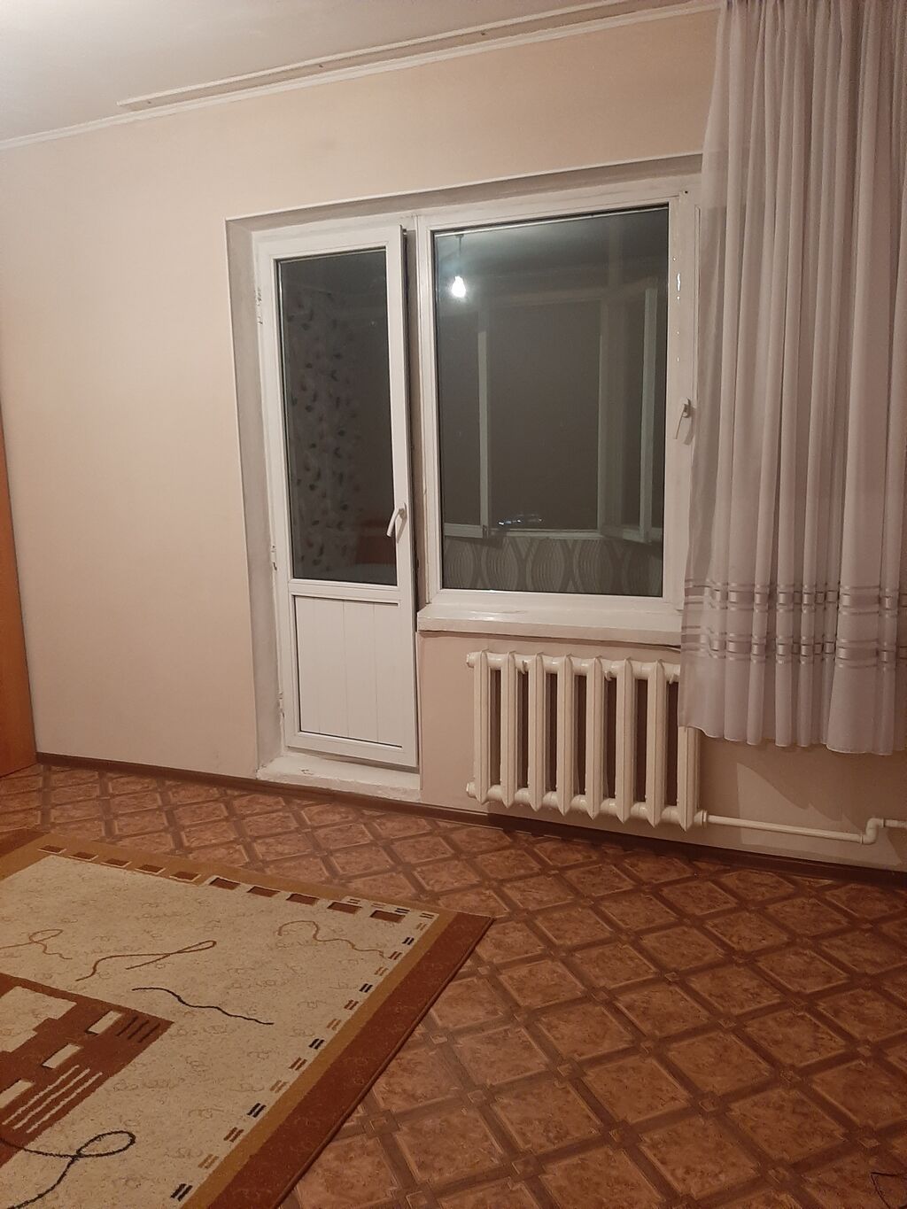 Сдаётся 1 комнатная квартира в районе аламедина 1ауезова, Калинина: фото 4