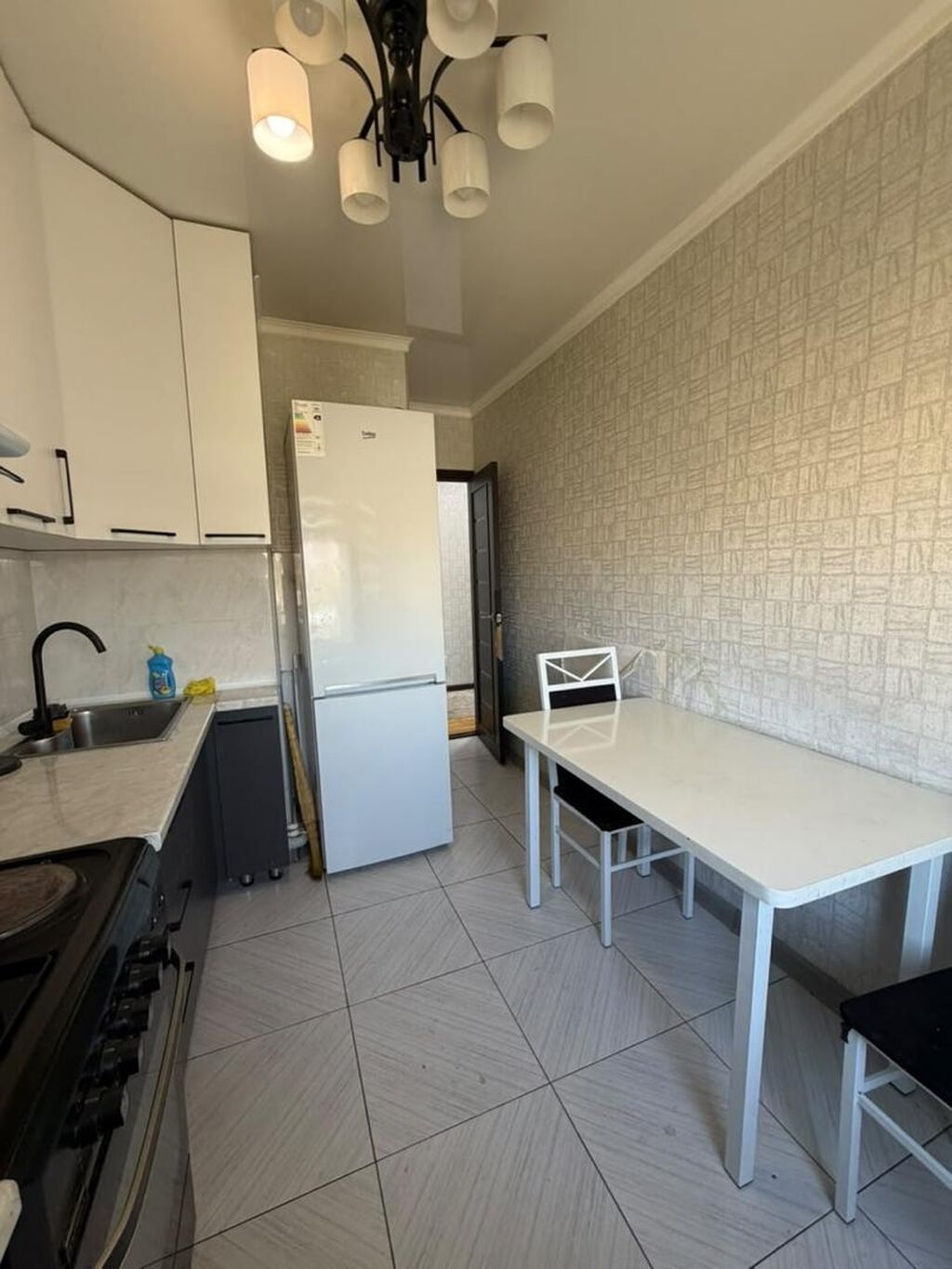 3 комнаты, 70 м², Золотой квадрат Индивидуалка, 7 этаж, Косметический ремонт: фото 4