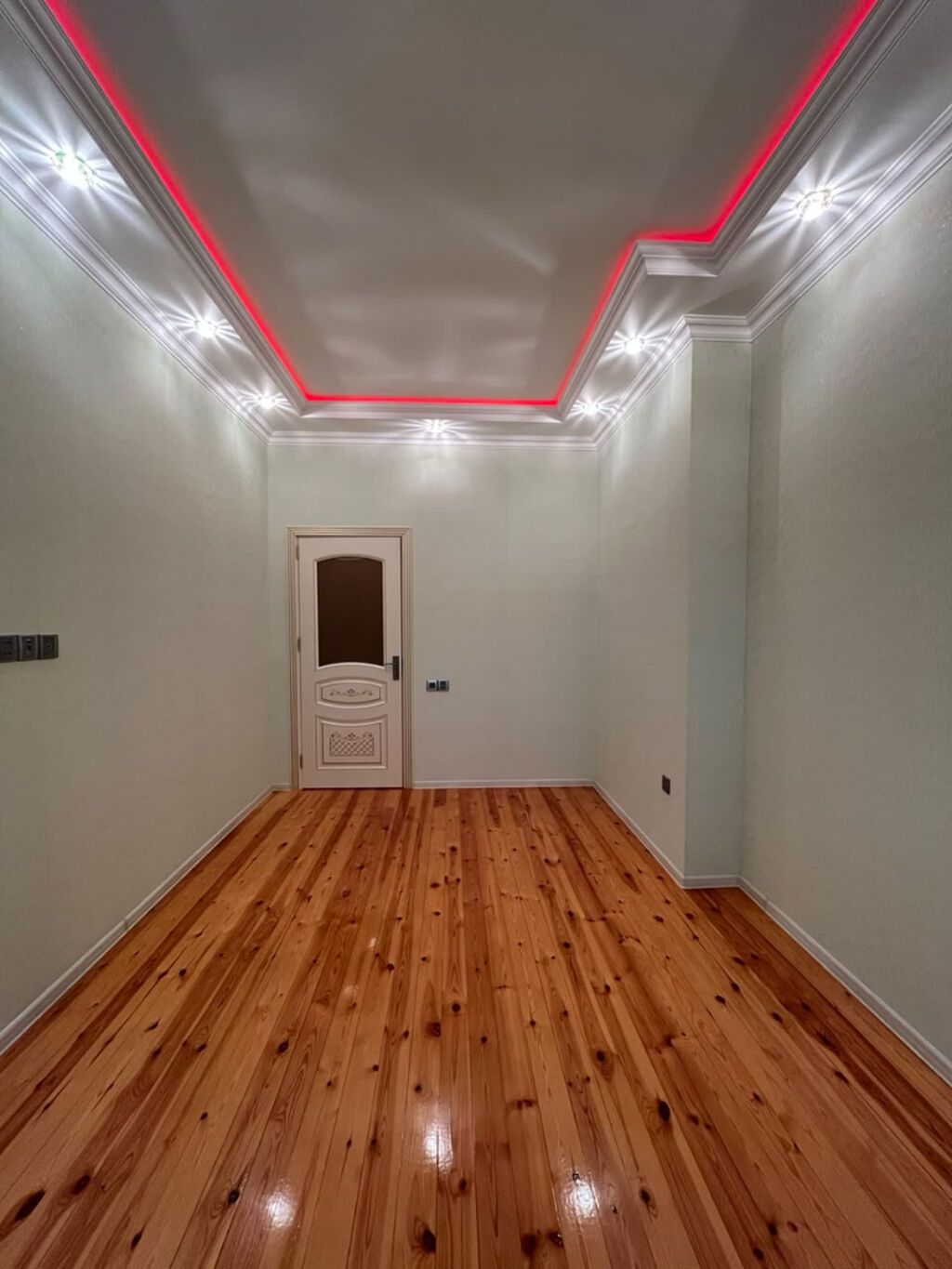 3 otaqlı, Yeni tikili, 94 kv. m