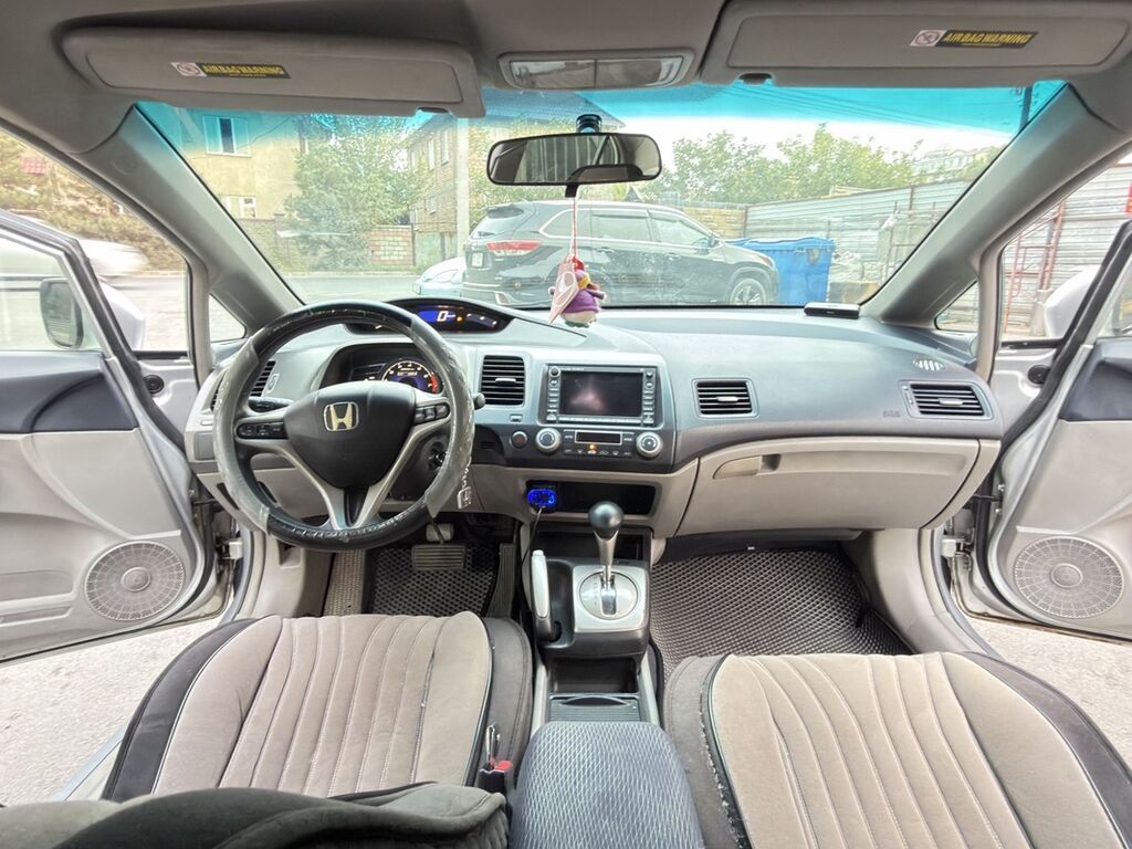 Honda Civic: 2008 г., 1.3 л, Вариатор, Гибрид, Седан: фото 4