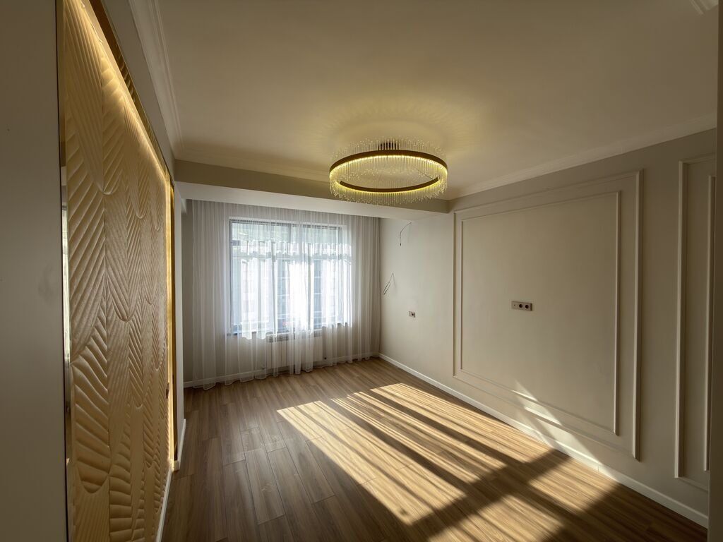 2 комнаты, 87 м², 12 мкр 9 этаж, Дизайнерский ремонт: фото 2