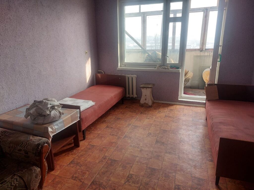 1 комната, 35 м², ул. Боконбаева / Гоголя 106 серия, 9 этаж, Старый ремонт: фото 4
