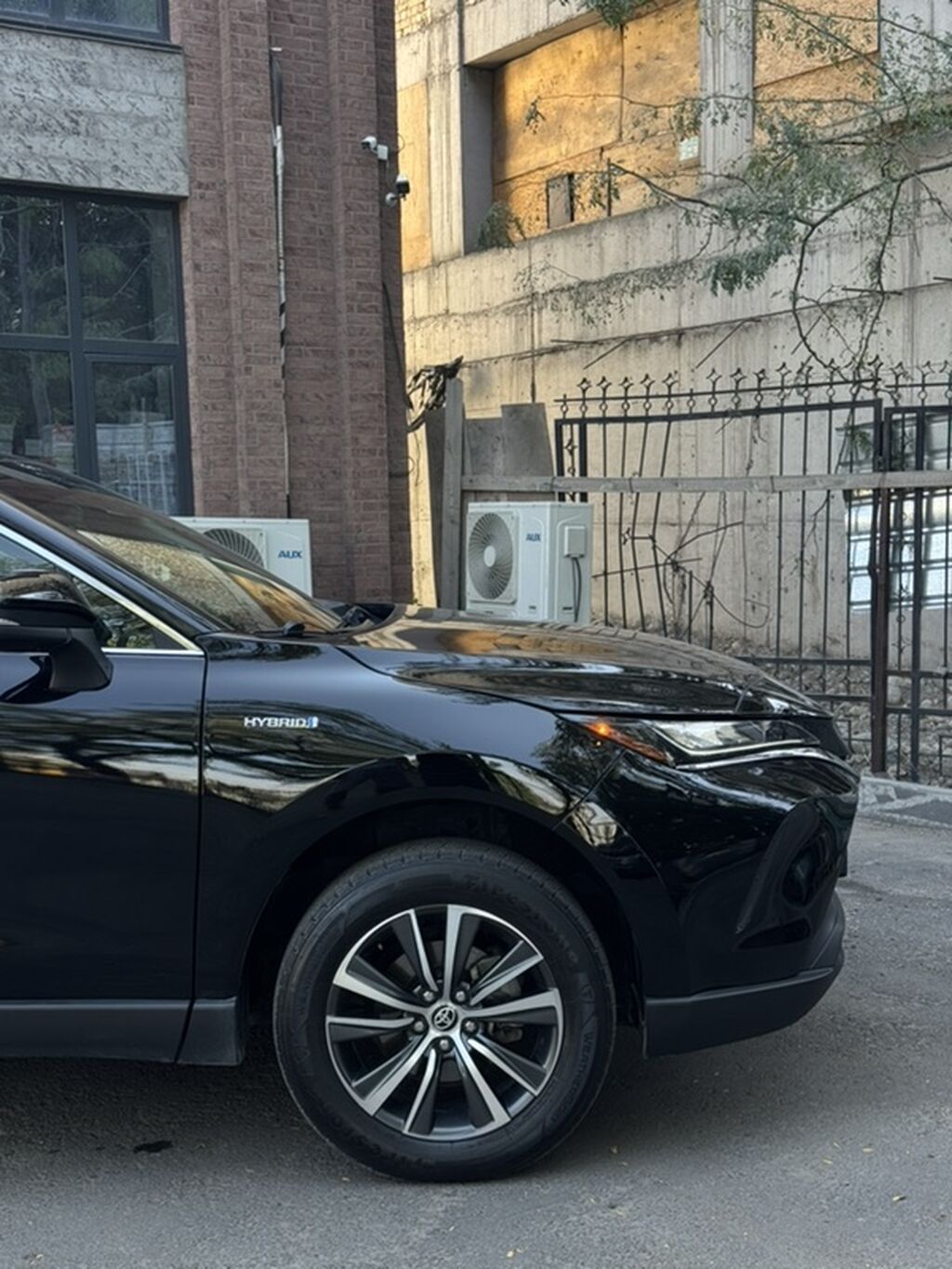Toyota Venza: 2021 г., 2.5 л, Вариатор, Гибрид, Кроссовер: фото 5
