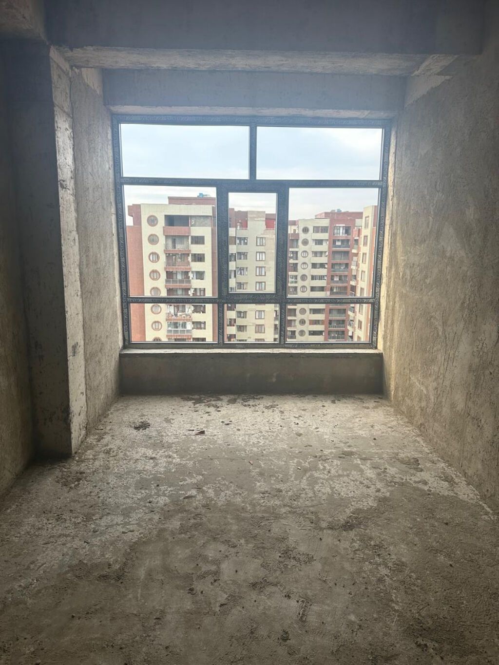 3 otaqlı, Yeni tikili, 143 kv. m