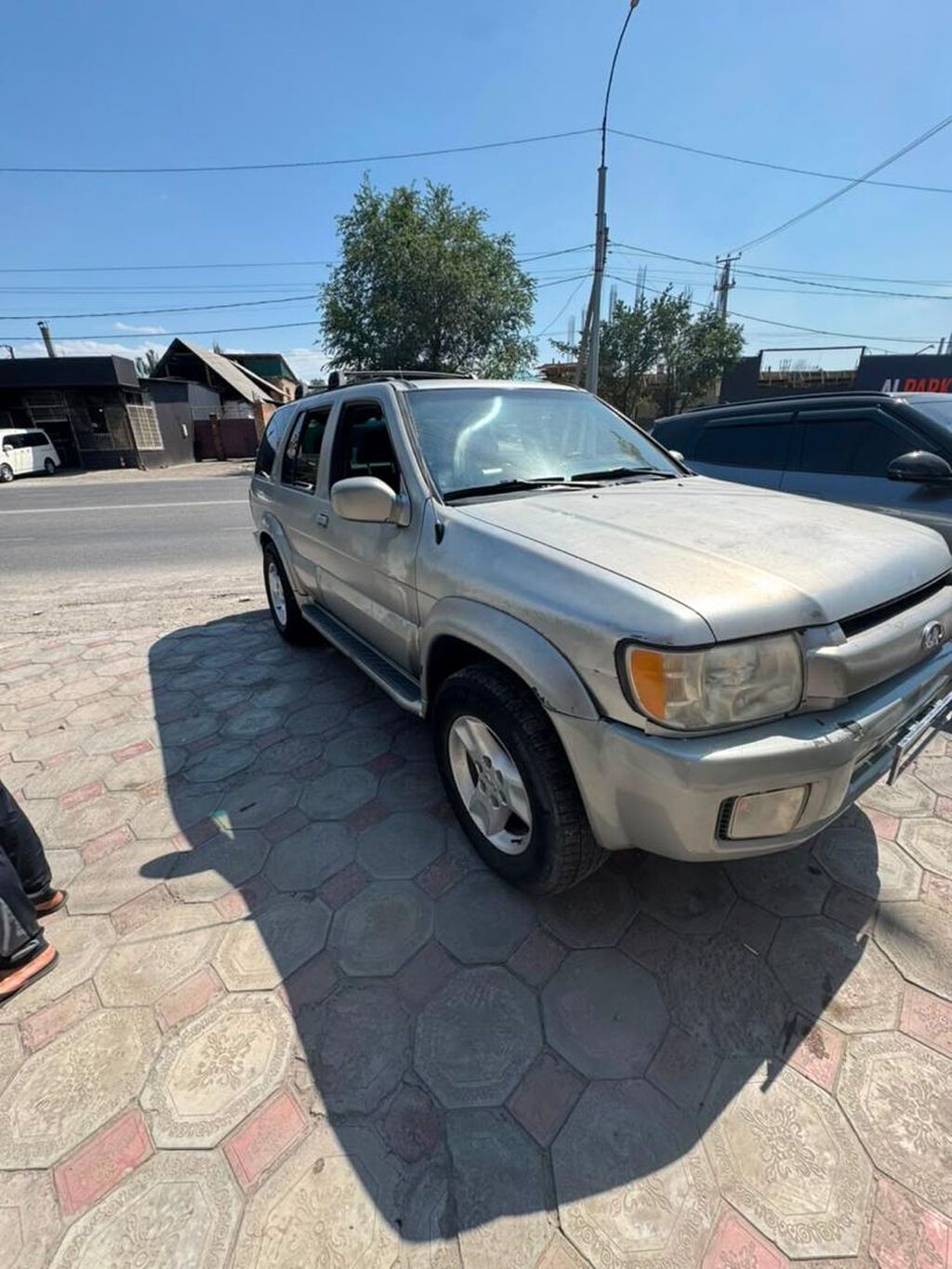 Infiniti QX4: 2001 г., 3.5 л, Автомат, Бензин, Универсал: фото 1