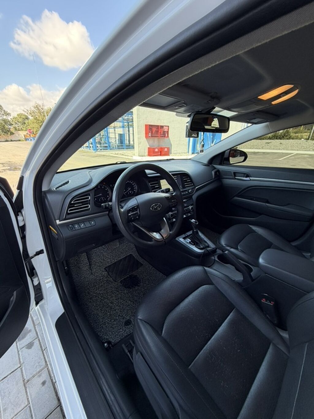 Hyundai Elantra: 2018 г., 1.6 л, Вариатор, Бензин, Седан: фото 8