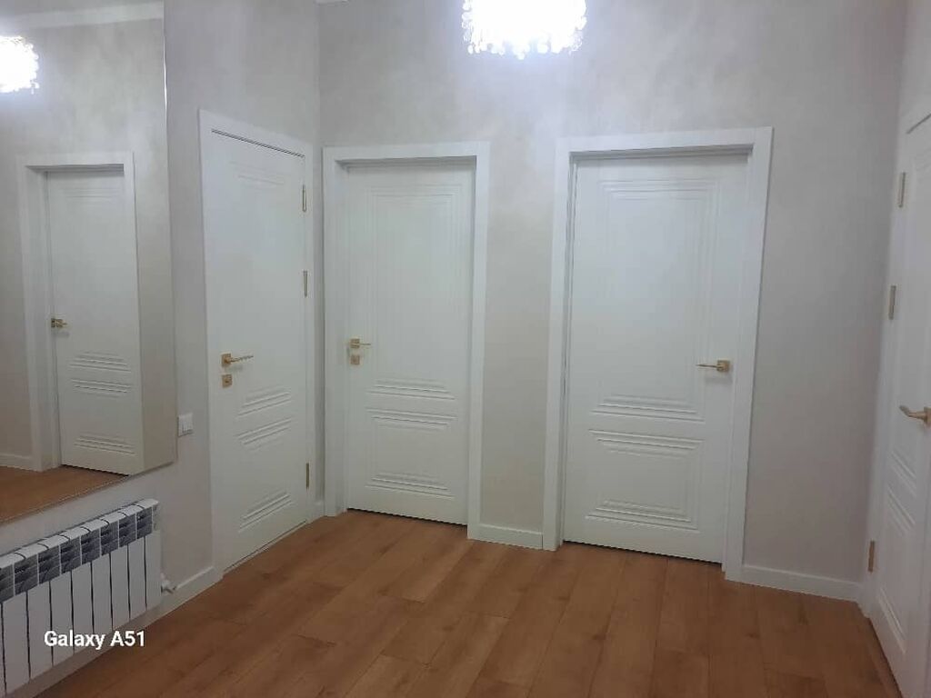 3 комнаты, 80 м², 1 этаж, Свежий ремонт: фото 1