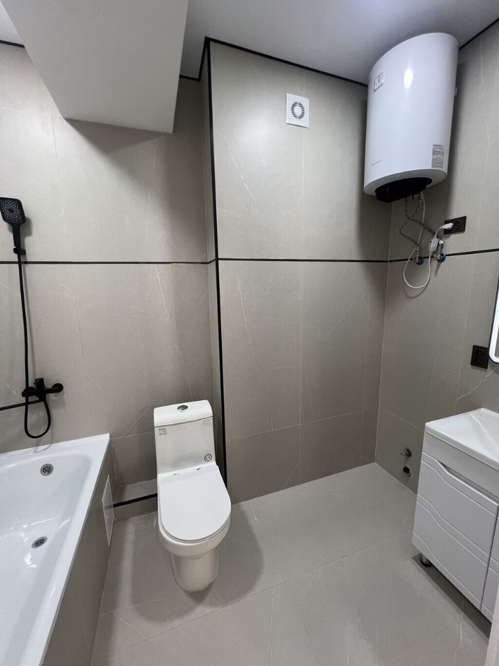 2 комнаты, 42 м², Пишпек Элитка, 14 этаж, Дизайнерский ремонт: фото 7