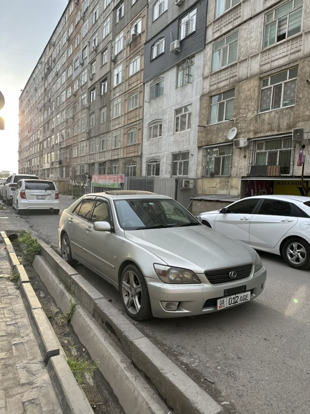 Lexus IS: 2003 г., 2 л, Автомат, Бензин, Седан: фото 3