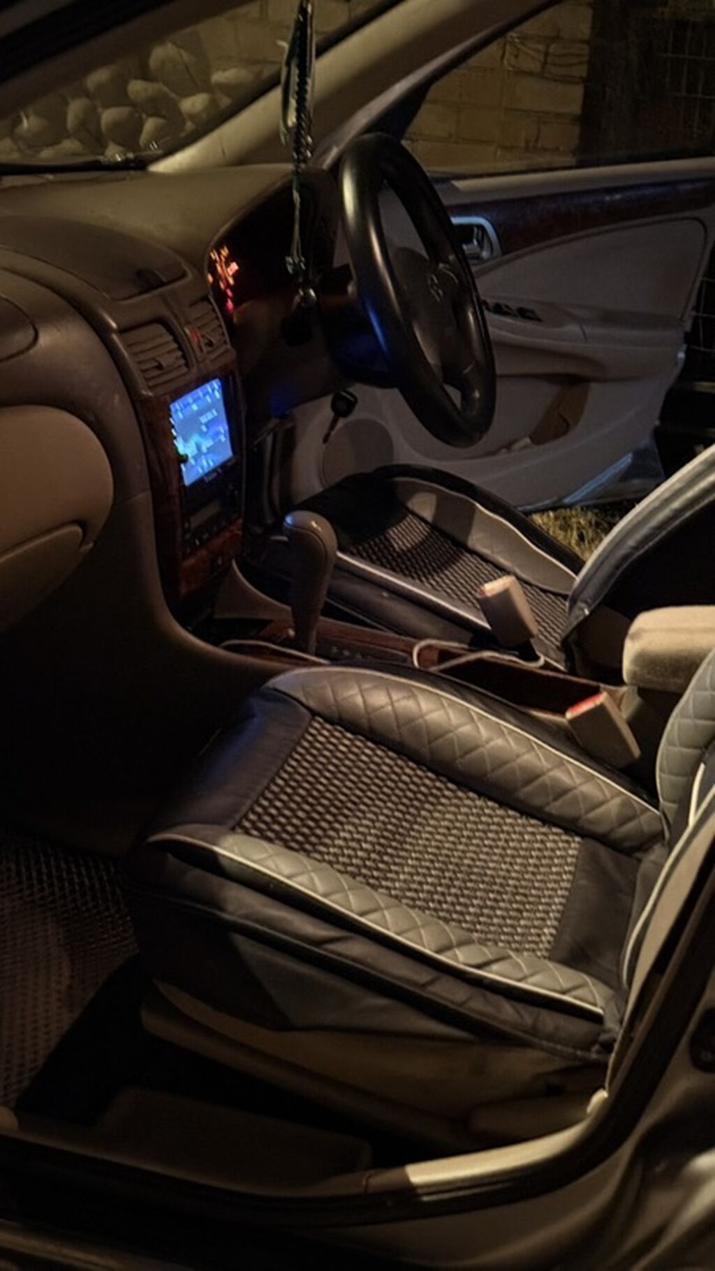 Nissan Sylphy: 2003 г., 1.8 л, Автомат, Бензин, Седан — фото 4