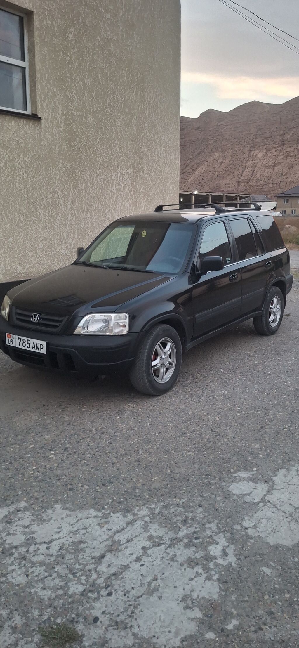 Honda CR-V: 1998 г., 2 л, Автомат, Бензин, Кроссовер: фото 1