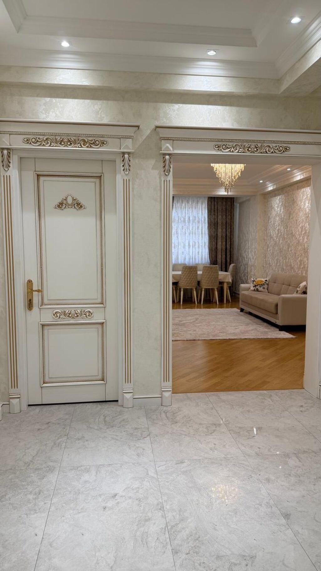 Bakı, 8-ci mikrorayon, 2 otaqlı, Köhnə tikili, m. Azadlıq Prospekti, 65 kv. m