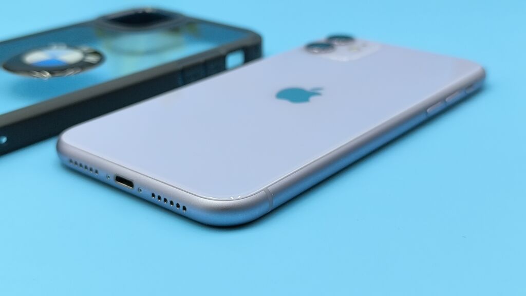 IPhone 11, Б/у, Blue Titanium, Защитное стекло, Чехол, 75 %: фото 3