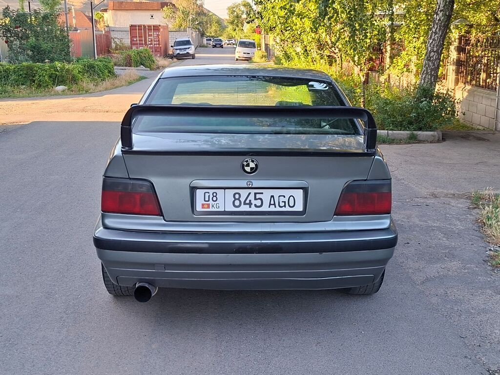 BMW 3 series: 1993 г., 2 л, Автомат, Бензин, Седан: фото 5