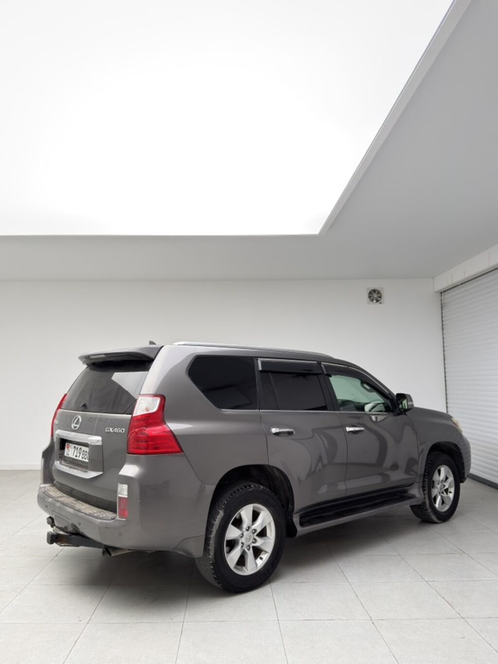 Lexus GX: 2010 г., 4.6 л, Автомат, Бензин, Внедорожник: фото 3