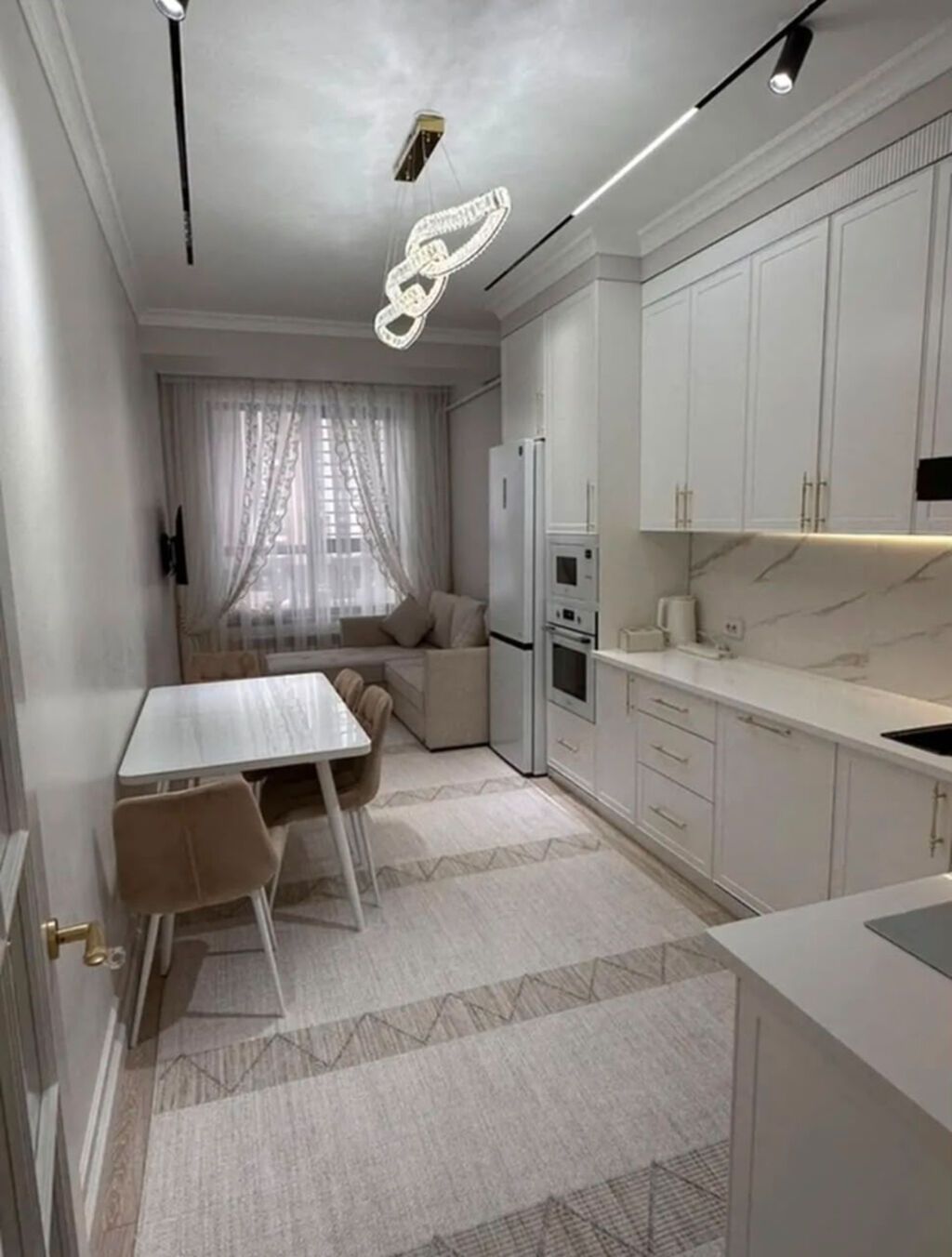 3 комнаты, 104 м², Асанбай мкр Элитка, 3 этаж, Евроремонт: фото 3