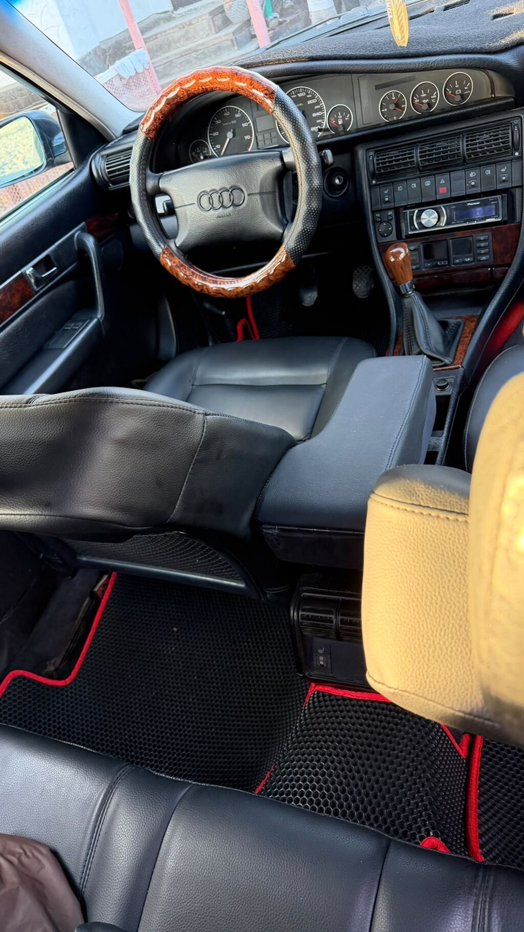 Audi 100: 1996 г., 2.6 л, Механика, Седан: фото 6