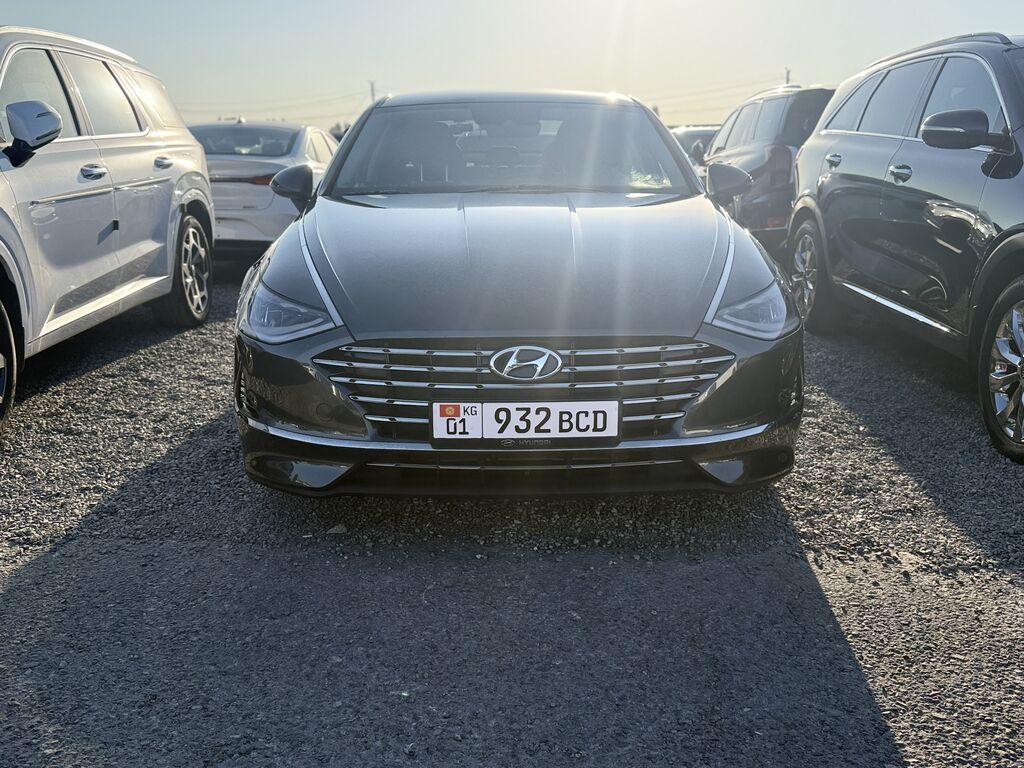 Hyundai Sonata 2022, гибрид, автомат: фото 4