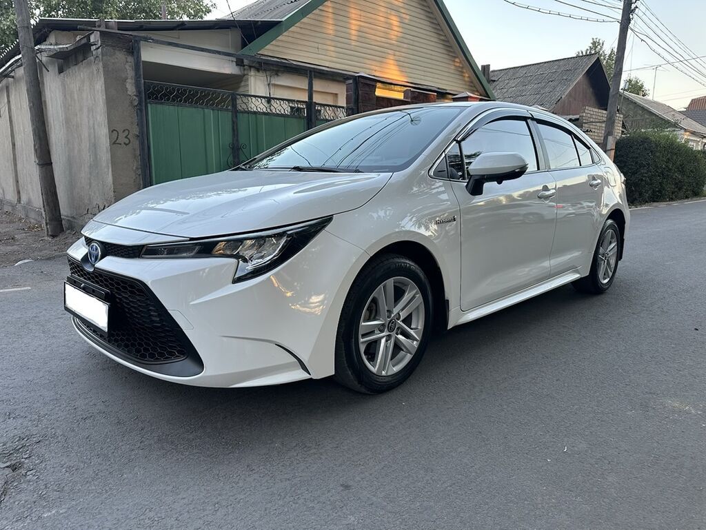 Toyota Levin: 2021 г., 1.8 л, Вариатор, Гибрид, Седан: фото 2