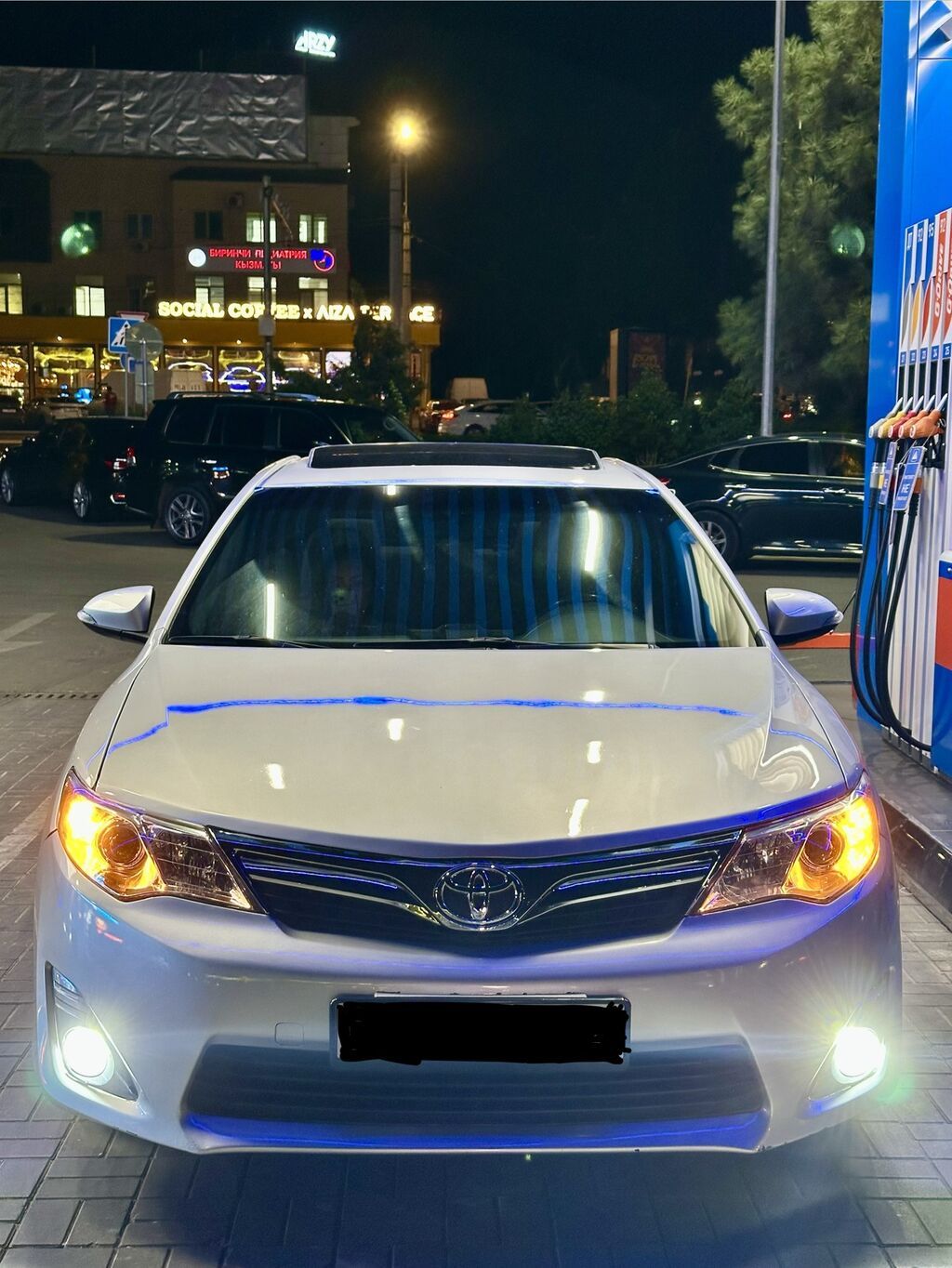 Toyota Camry: 2012 г., 2.5 л, Гибрид, Седан: фото 2