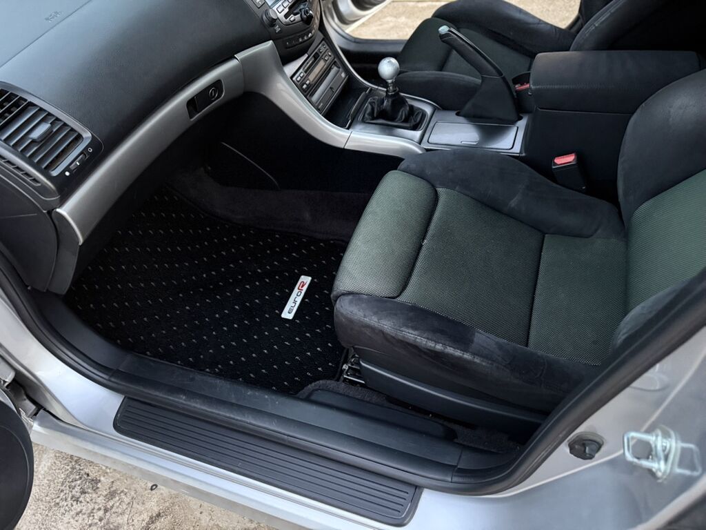 Honda Accord: 2003 г., 2 л, Механика, Бензин, Седан: фото 5