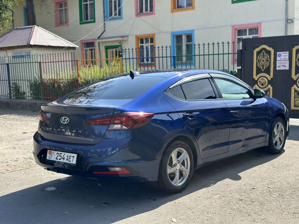 Hyundai Elantra: 2020 г., 2 л, Бензин, Седан: фото 5
