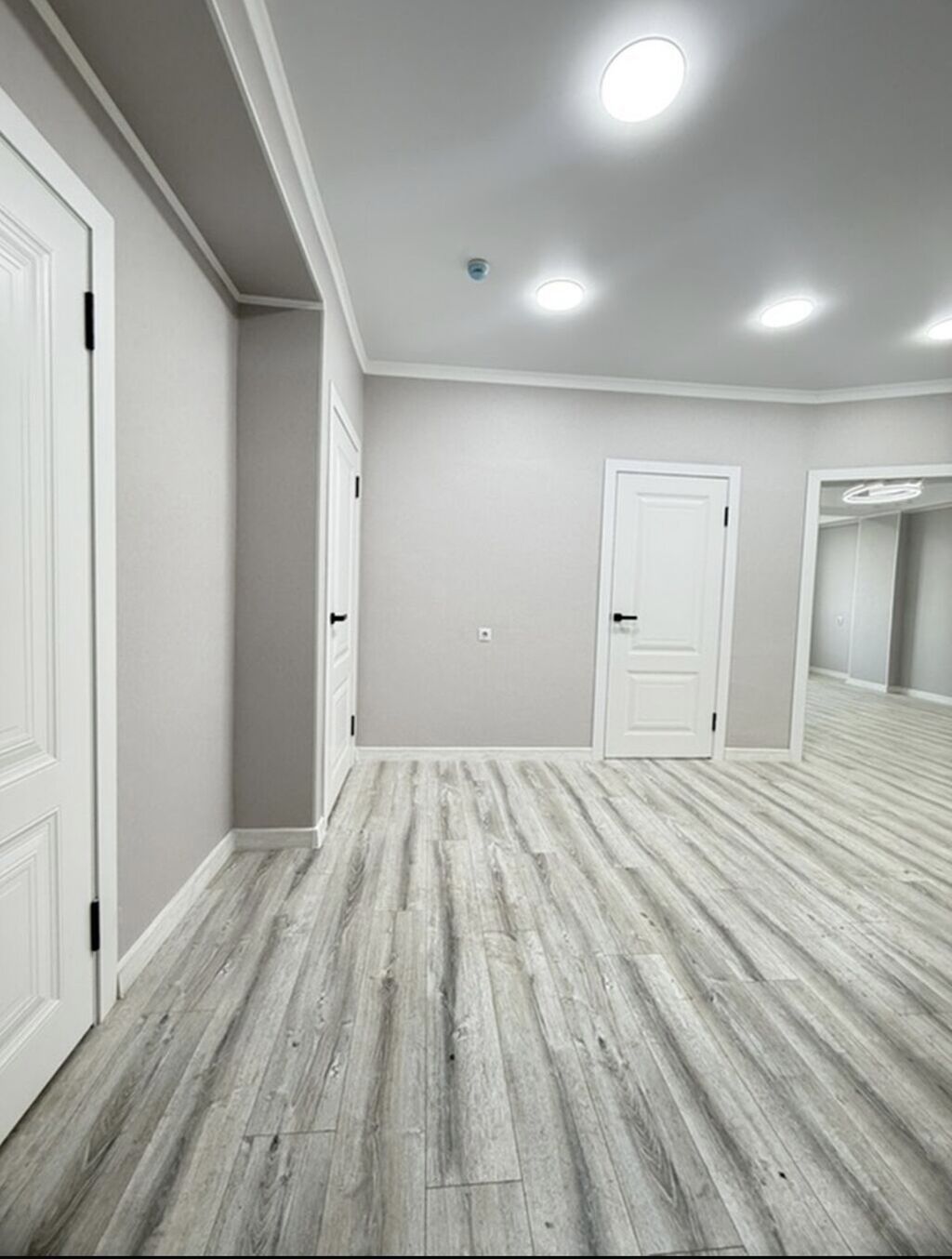 3 комнаты, 88 м², Пишпек Элитка, 4 этаж, Дизайнерский ремонт: фото 3