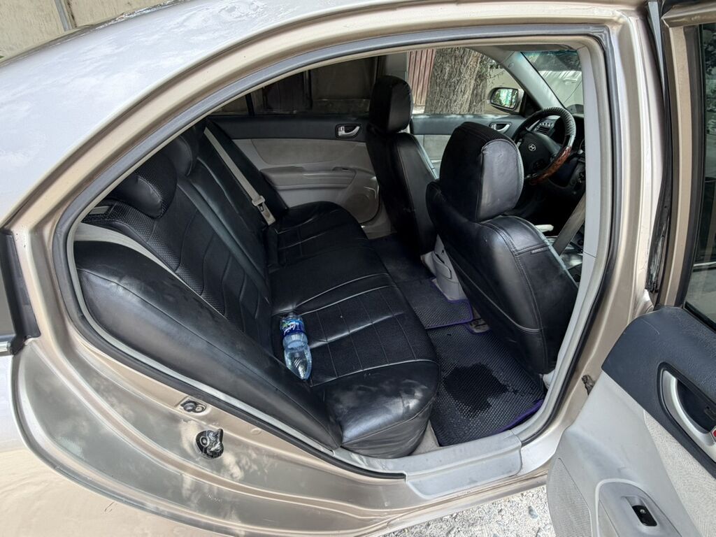 Hyundai Sonata: 2006 г., 2.4 л, Автомат, Газ, Седан: фото 5