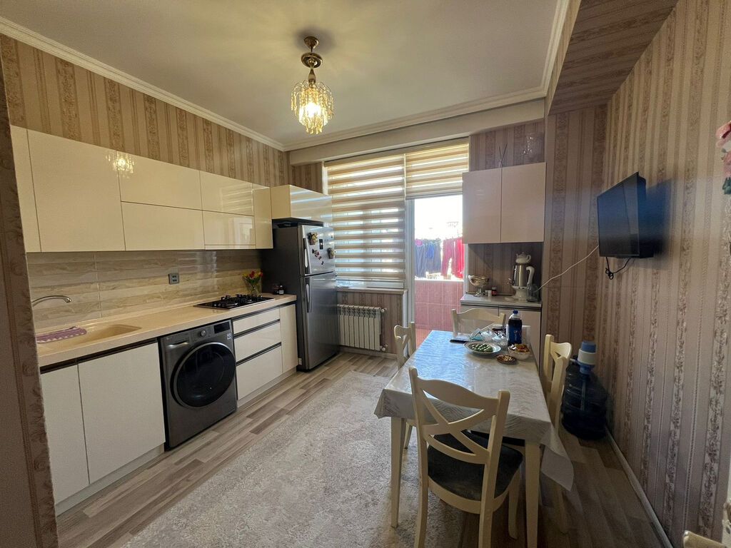 3 otaqlı, Yeni tikili, m. Həzi Aslanov, 104 kv. m