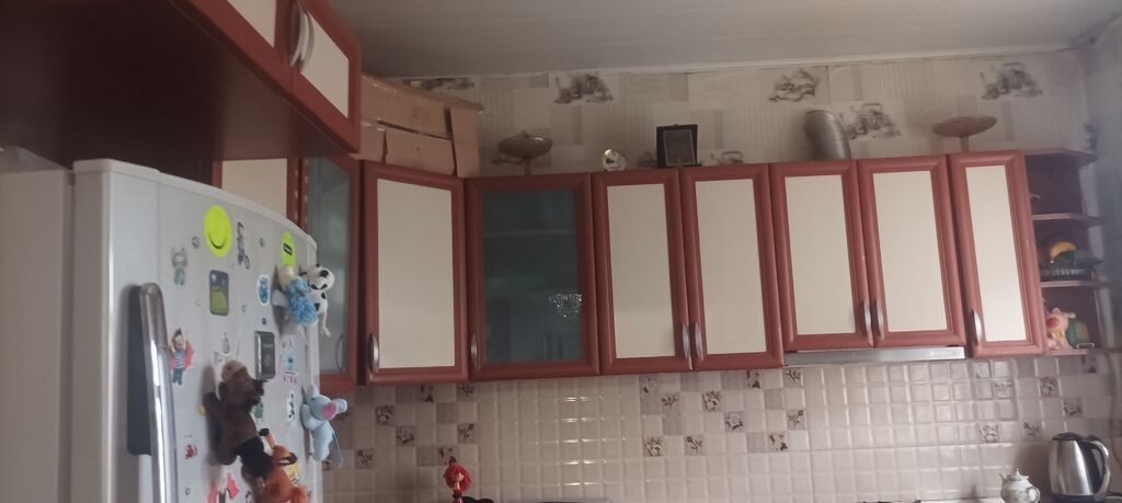 3 otaqlı, 100 kv. m, Orta təmir