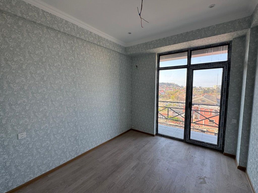 Qaraçuxur qəs., 2 otaqlı, Yeni tikili, 95 kv. m
