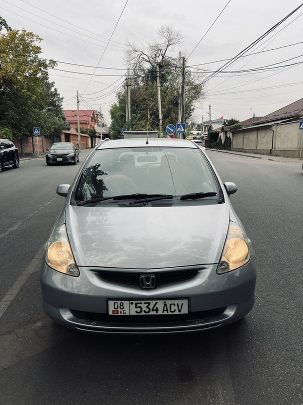 Honda Fit: 2002 г., 1.3 л, Автомат, Бензин, Хэтчбэк: фото 2