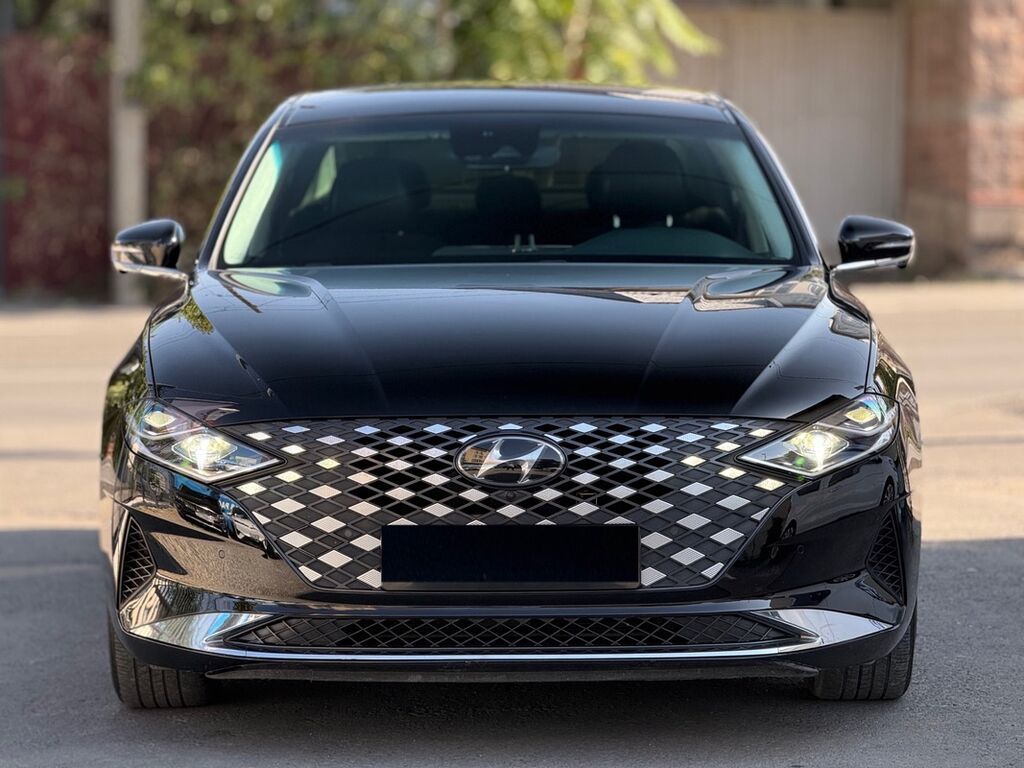 Hyundai Grandeur: 2019 г., 2.4 л, Автомат, Гибрид, Седан: фото 3