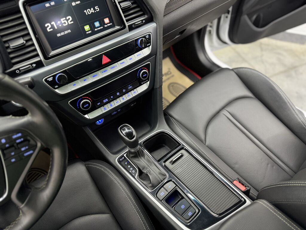 Hyundai Sonata: 2020 г., 2 л, Автомат, Электромобиль, Седан: фото 8