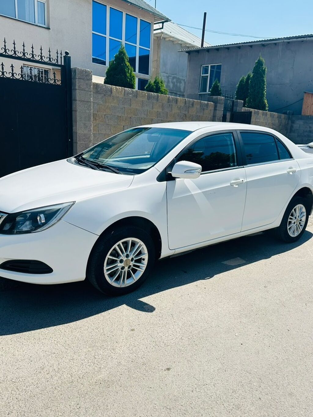 BYD E5: 2019 г., Автомат, Электромобиль, Седан: фото 4