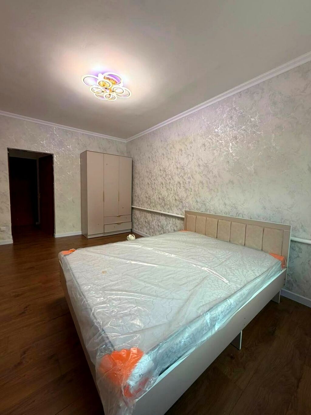 125 м², 6 комнат и более, ул. Матросова: фото 2