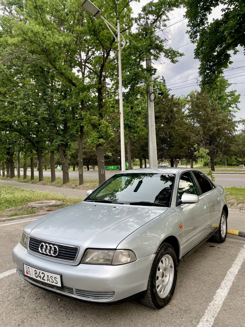 Audi A4: 1999 г., Автомат, Бензин, Седан: фото 4