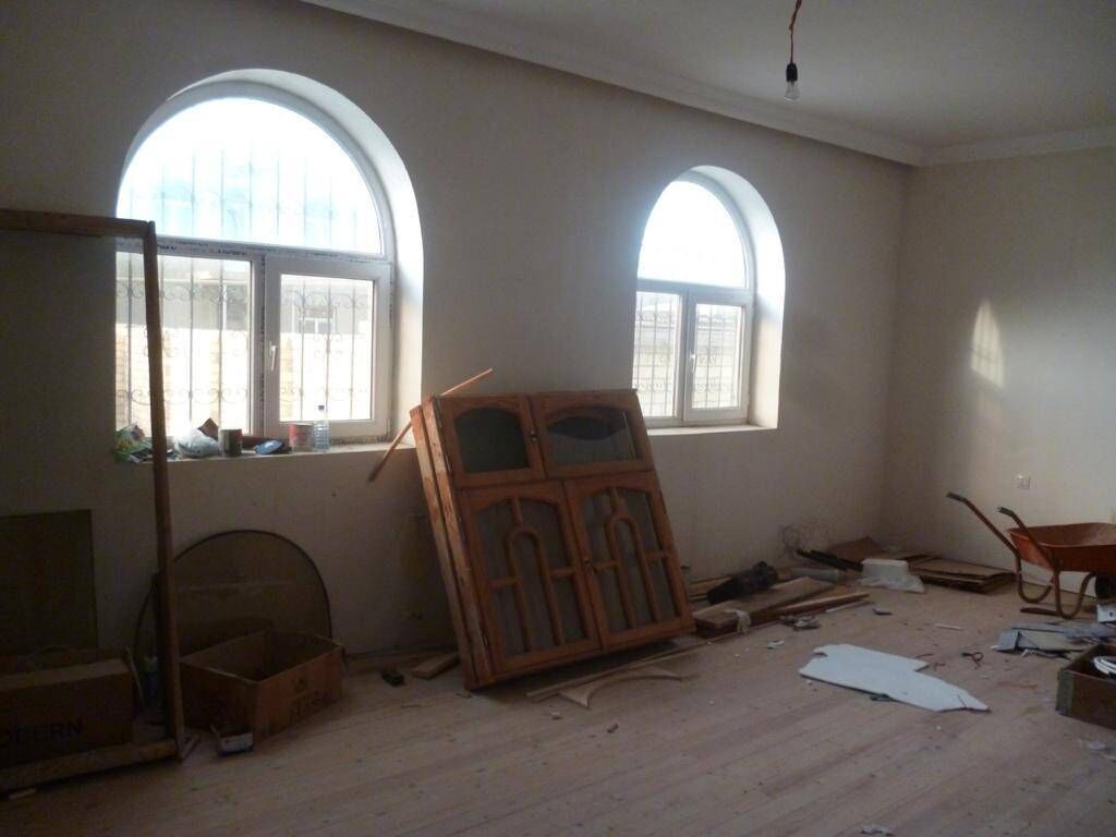 8 otaq, 184 kv. m, Kredit var, Yeni təmirli