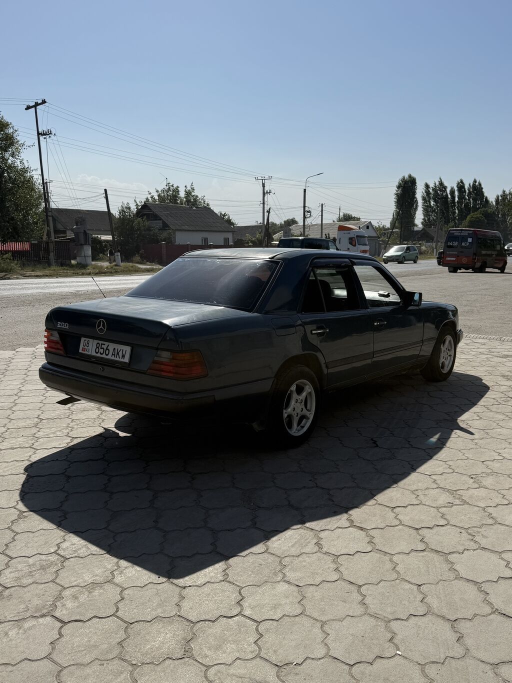 Mercedes-Benz W124: 1988 г., 2 л, Механика, Бензин, Седан: фото 6