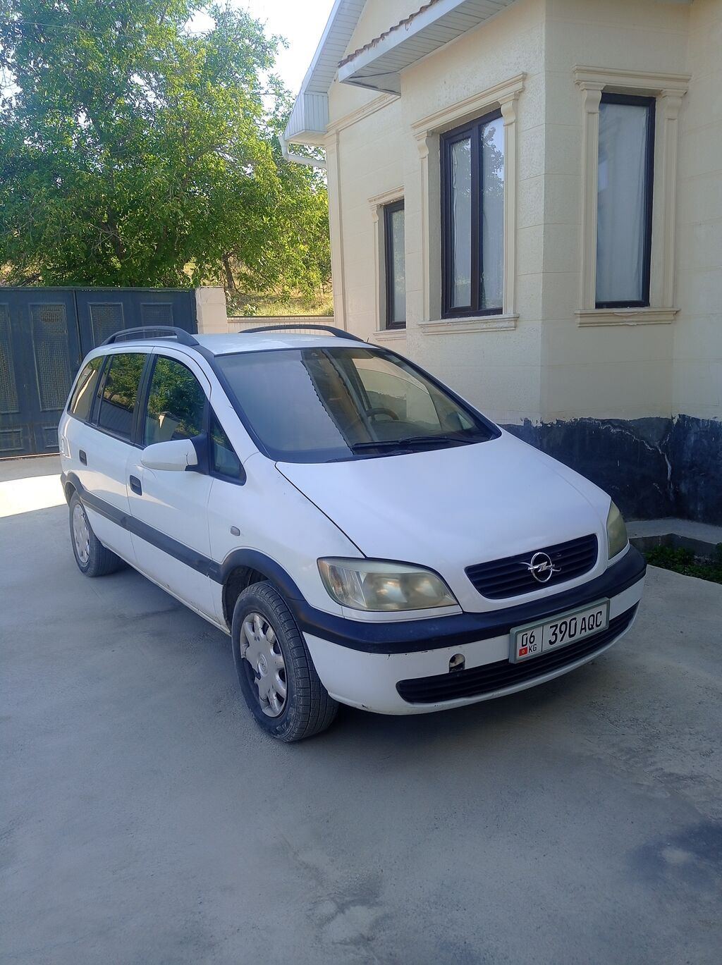 Opel Zafira: 2001 г., 1.8 л, Механика, Бензин, Минивэн: фото 3