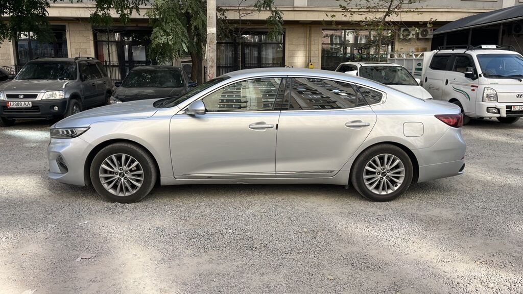 Kia K7: 2019 г., 3 л, Автомат, Газ, Седан: фото 2