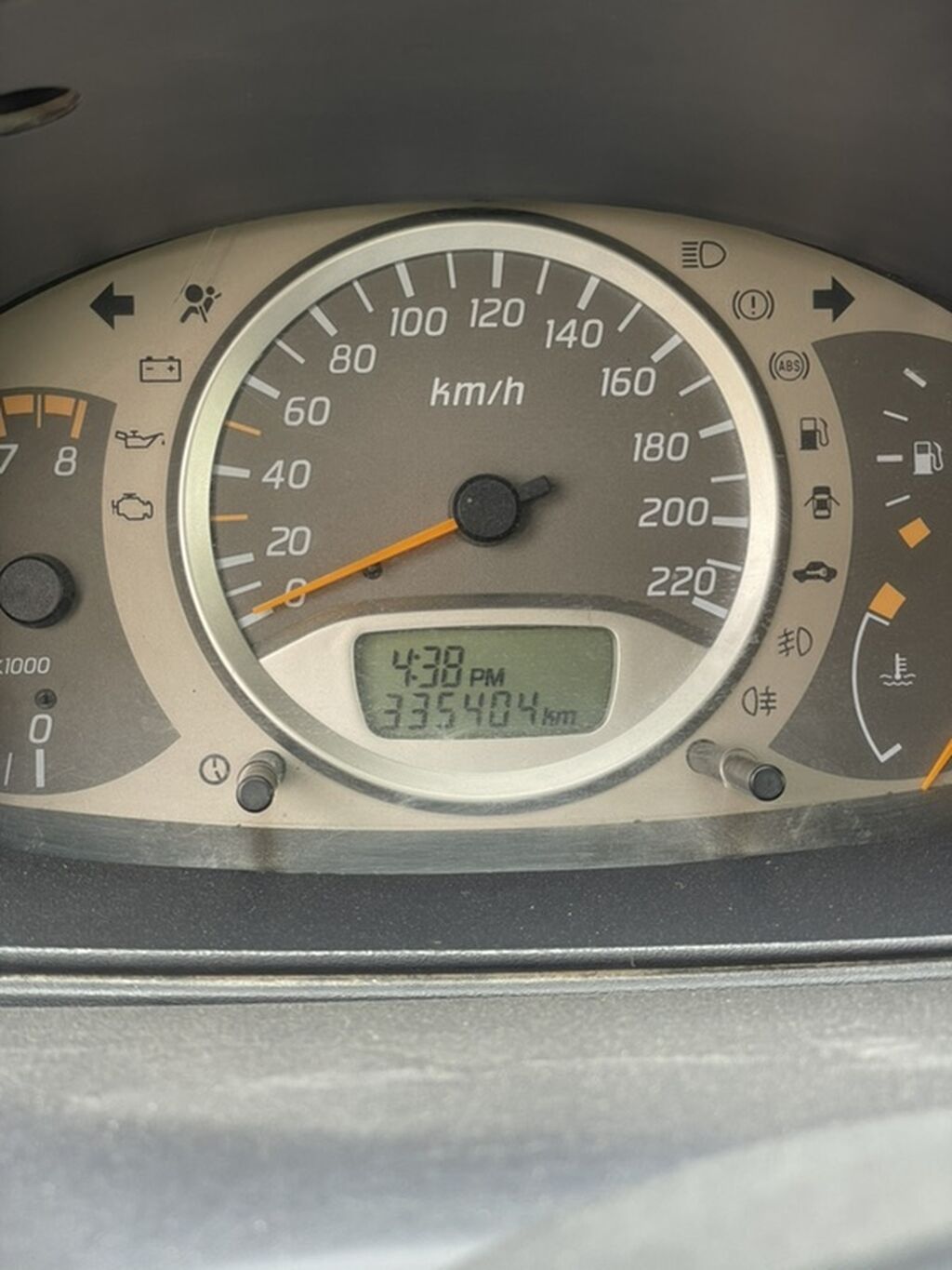 Nissan Almera Tino: 2001 г.: фото 7