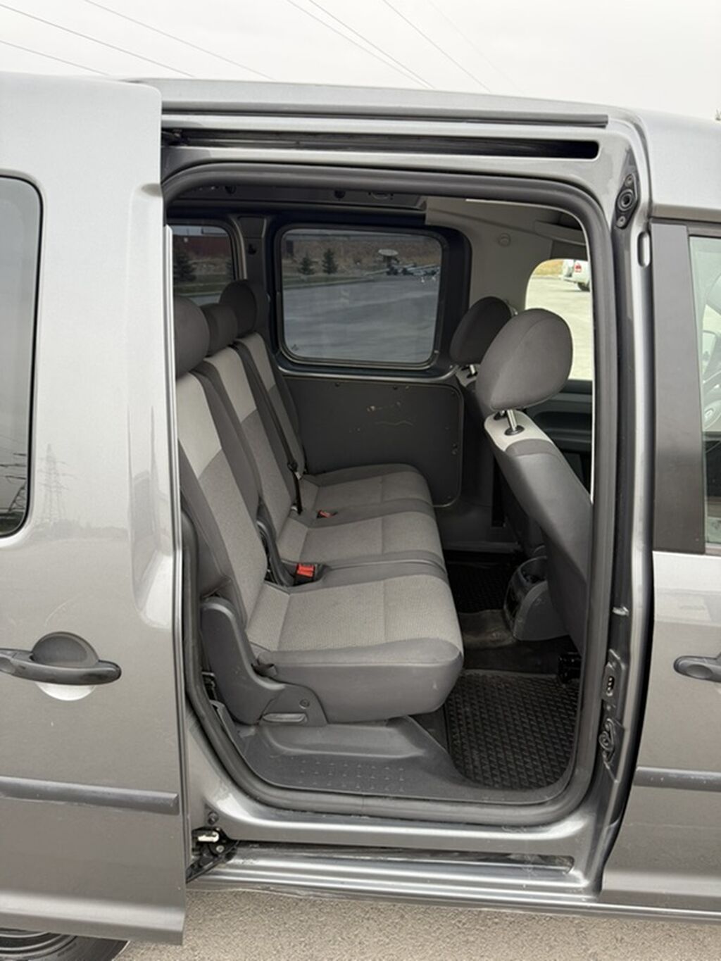 Volkswagen Caddy: 2012 г., 1.2 л, Механика, Бензин, Фургон: фото 7