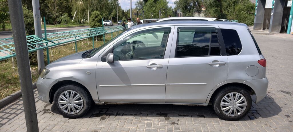 Mazda Demio: 2003 г., Автомат, Бензин: фото 5