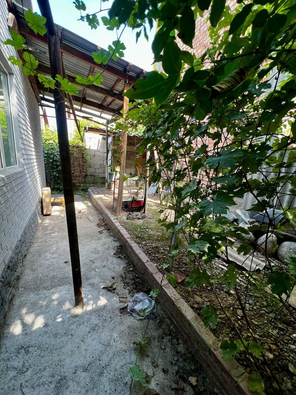 Продается 3 комнатный кирпичный дом 70 м2 в районе Т .Айтматова/: фото 3