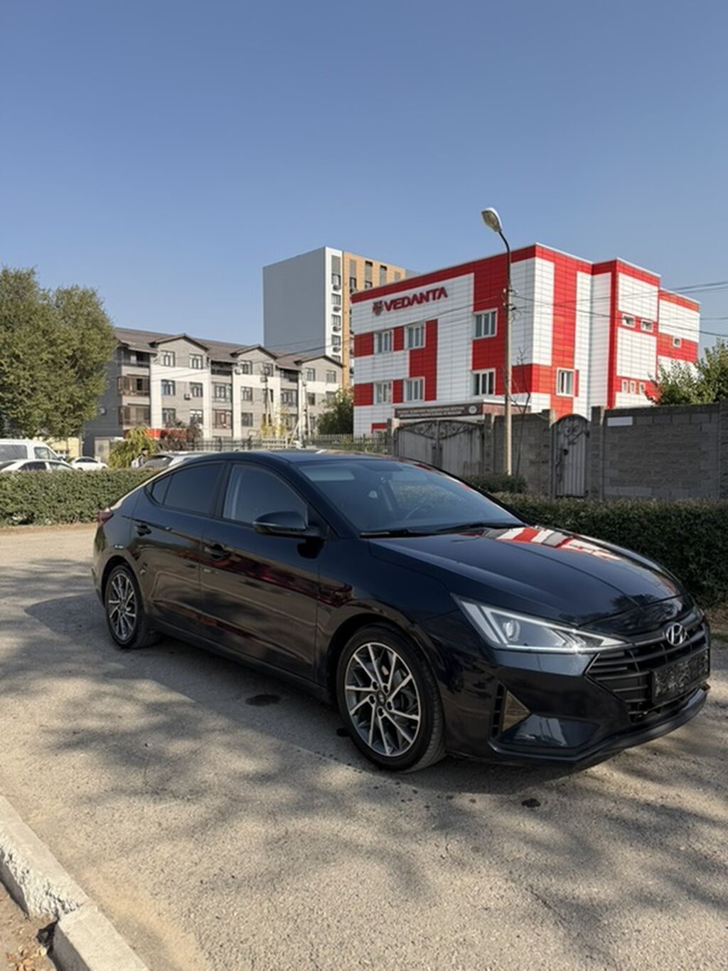 Hyundai Avante: 2019 г., 1.6 л, Автомат, Бензин, Седан: фото 3