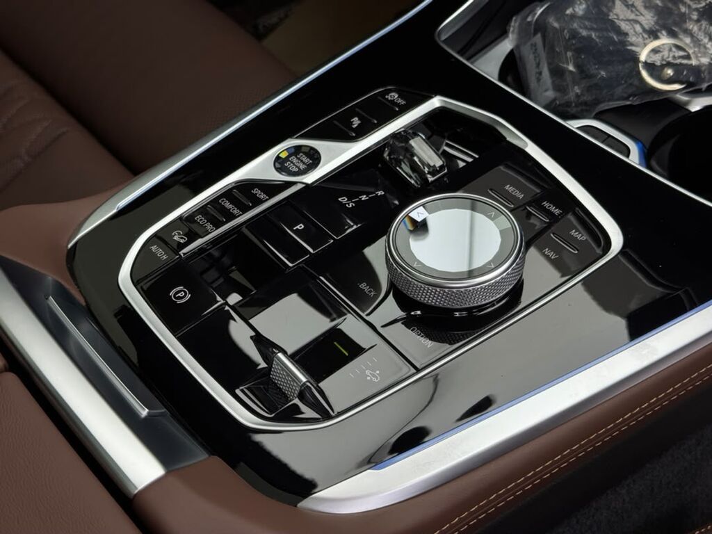 BMW X7: 2022 г., 3 л, Автомат, Бензин, Кроссовер: фото 6