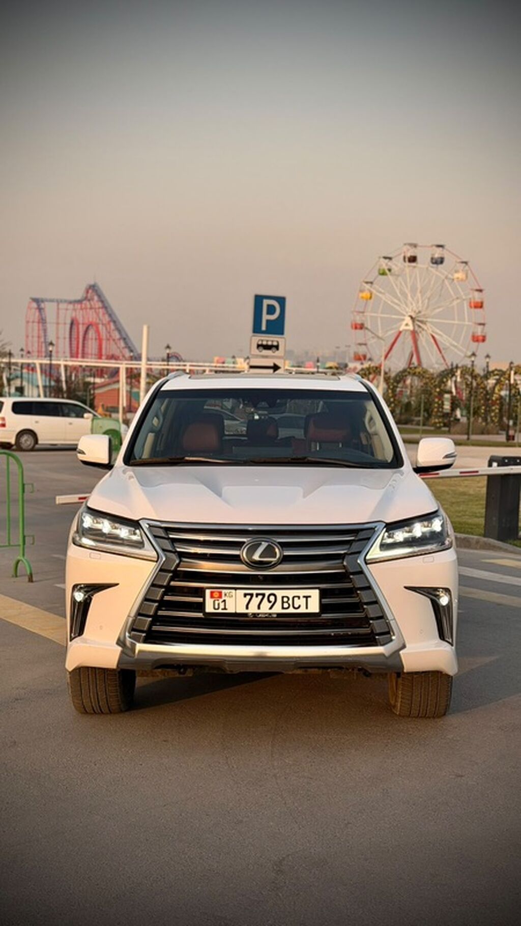Lexus LX: 2021 г., 5.7 л, Автомат, Бензин, Внедорожник: фото 2