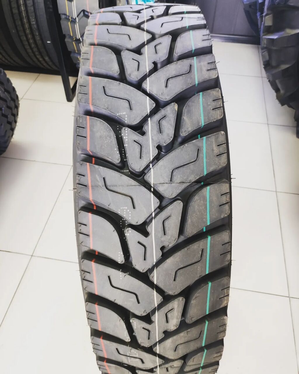 Грузовая шина Aeolus 315/80 R22.5 157/154K 20PR TL ADC52: фото 2